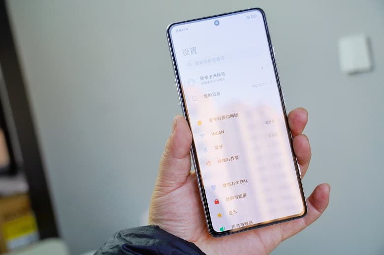 Самый дешёвый игровой смартфон впервые показали вживую. Опубликованы фотографии Redmi K40 Game Enhanced Edition