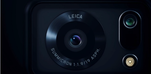 Объектив Leica, Snapdragon 888, экран OLED WUXGA+ с частотой обновления 240 Гц, 5000 мА·ч и IP68. Представлен Sharp Aquos R6 – первый в мире смартфон с дюймовым датчиком изображения