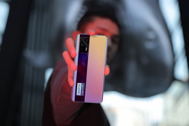 Super AMOLED, 120 Гц, NFC, 4500 мА•ч и 65 Вт. Realme GT Neo Flash Edition выходит 24 мая