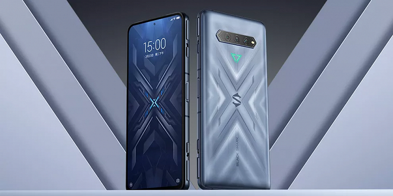 Вышел первый рейтинг самых мощных флагманов с новым AnTuTu V9 Вышел первый рейтинг самых мощных флагманов с новым AnTuTu V9