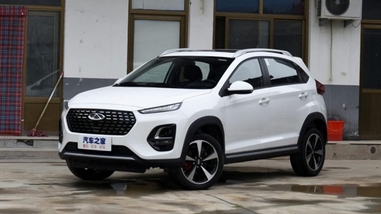 Новый кроссовер Chery за миллион рублей спешит в Россию