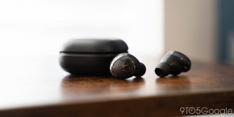 Samsung Galaxy Buds 2 показались живьём на официальных фото