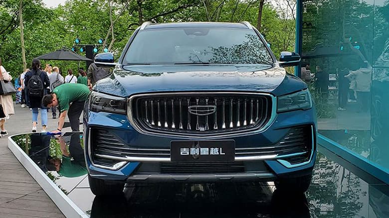 Владелец Volvo выпустит в России шесть кроссоверов Geely за четыре года