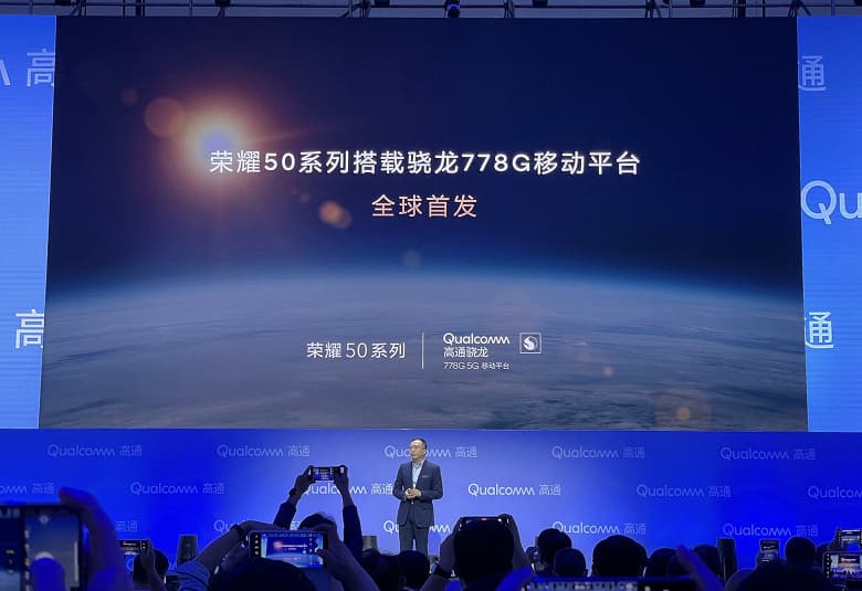 Официально: в смартфонах Honor 50 для глобального рынка появятся сервисы Google