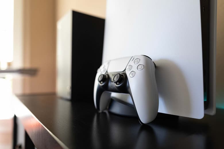 Huawei сегодня начинает продажи Sony PlayStation 5