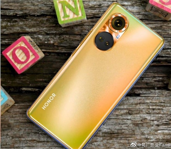 Так выглядит первый смартфон на Snapdragon 778G. Живые фото Honor 50 в синем и золотистом цветах