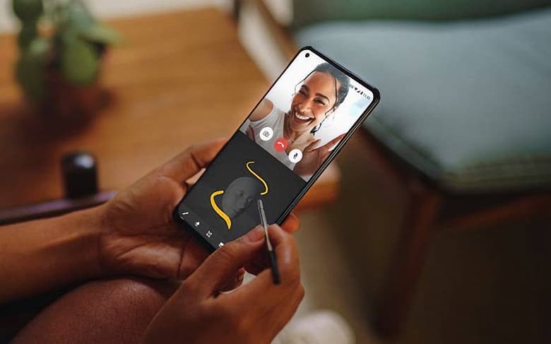 Стартовали продажи недорогого смартфона Motorola со стилусом, большими экраном и аккумулятором Стартовали продажи недорогого смартфона Motorola со стилусом, большими экраном и аккумулятором