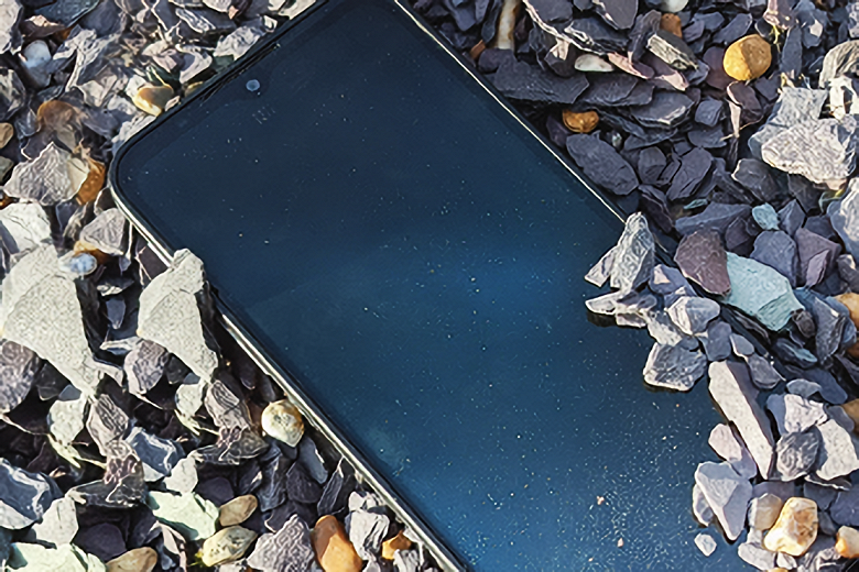 Такого нет ни у одного iPhone: возрожденный легендарный неубиваемый смартфон Motorola Defy в подробностях до анонса Такого нет ни у одного iPhone: возрожденный легендарный неубиваемый смартфон Motorola Defy в подробностях до анонса