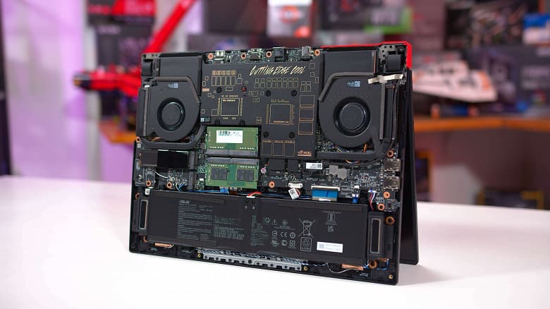 Топовый игровой ноутбук против настольного ПК со схожими параметрами. Насколько велика разница между такими устройствами?