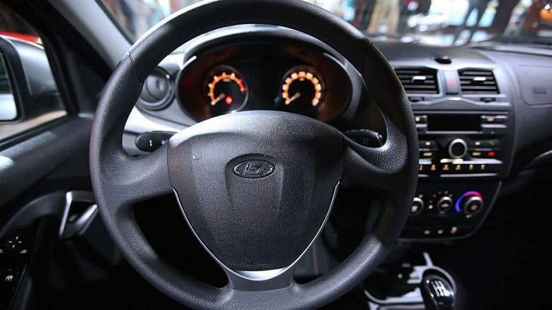 Мировой дефицит микроэлектроники сказался и здесь: «АвтоВАЗ» начал выпускать автомобили без магнитолы и мультируля Мировой дефицит микроэлектроники сказался и здесь: «АвтоВАЗ» начал выпускать автомобили без магнитолы и мультируля