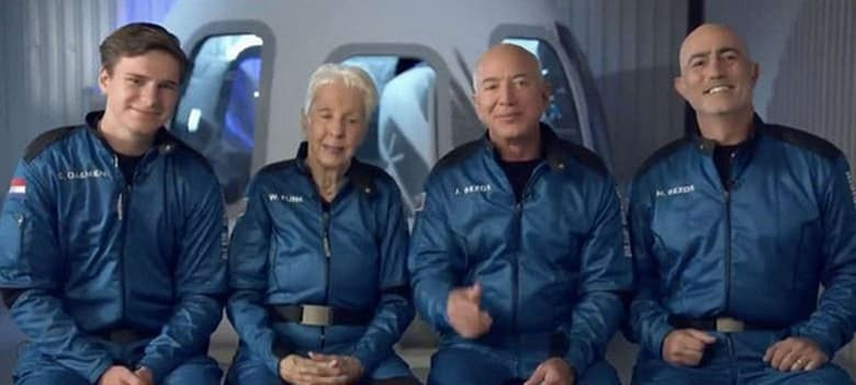 Сегодня состоится исторический космический старт: ожидаются сразу три рекорда Сегодня состоится исторический космический старт: ожидаются сразу три рекорда