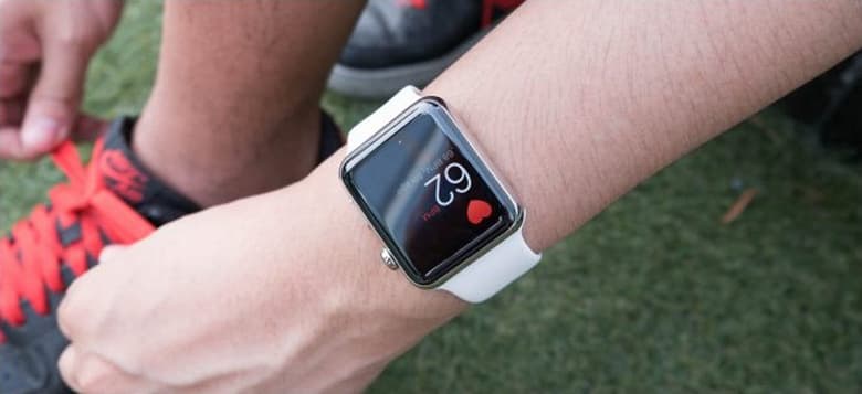 При таком выживают лишь 12%: Apple Watch спасли человека при сердечном приступе