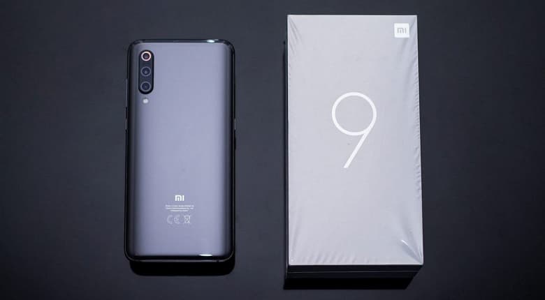 Популярный флагман Xiaomi Mi 9 стал работать быстрее: он получил MIUI 12.5 и Android 11 в Европе Популярный флагман Xiaomi Mi 9 стал работать быстрее: он получил MIUI 12.5 и Android 11 в Европе