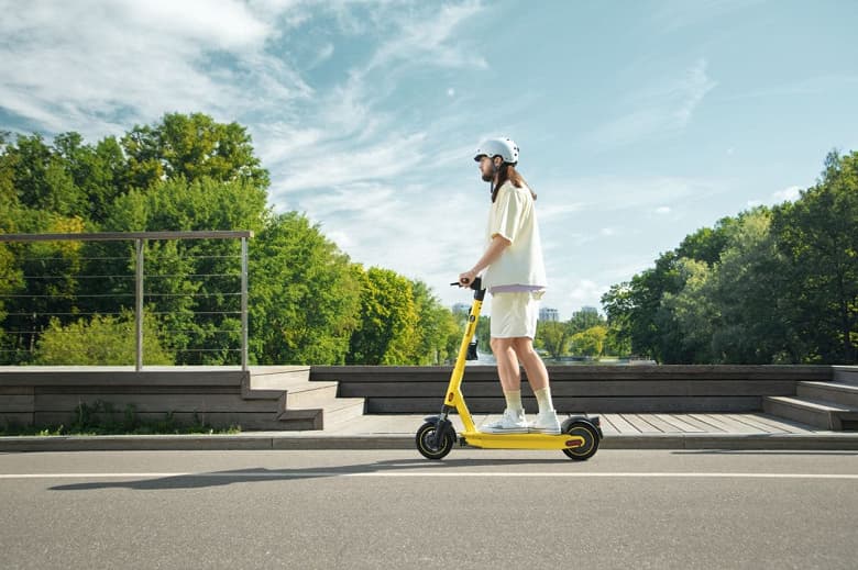 В Яндекс Go начала работать аренда электросамокатов