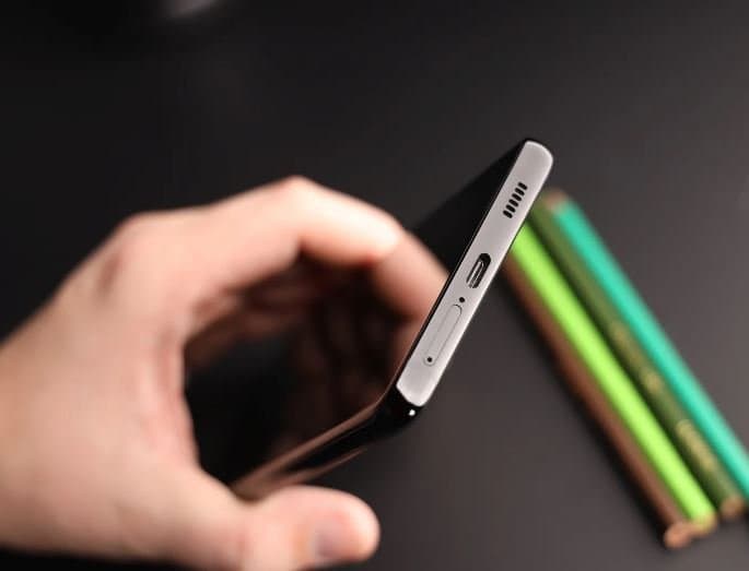 Смартфоны Samsung Galaxy S22 будут заряжаться гораздо быстрее нынешних Galaxy S21