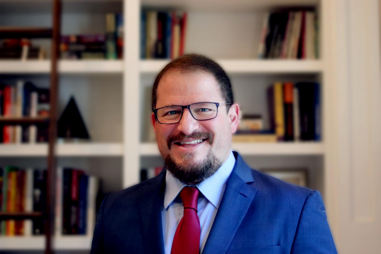 «Huawei не уступает Apple», — новый глава Qualcomm дал первое интервью