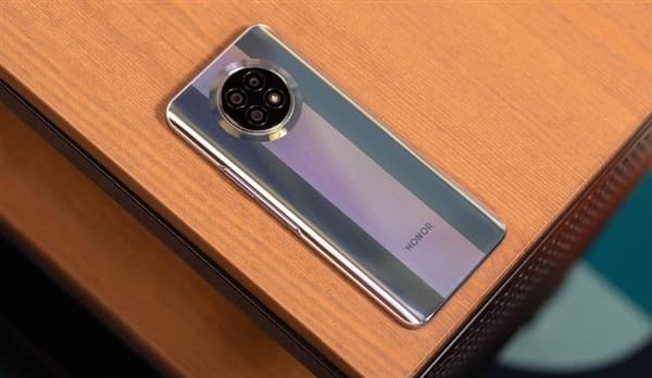 Планшетофоны возвращаются. На подходе Honor X20 Max с экраном диагональю 7,2 дюйма и аккумулятором емкостью 6000 мА·ч