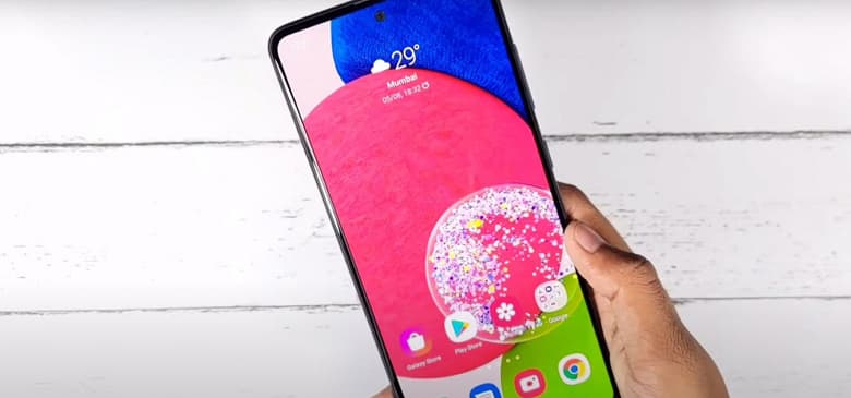 Самый мощный среднебюджетный смартфон Samsung впервые продемонстрировали в работе. Первое живое видео Galaxy A52s