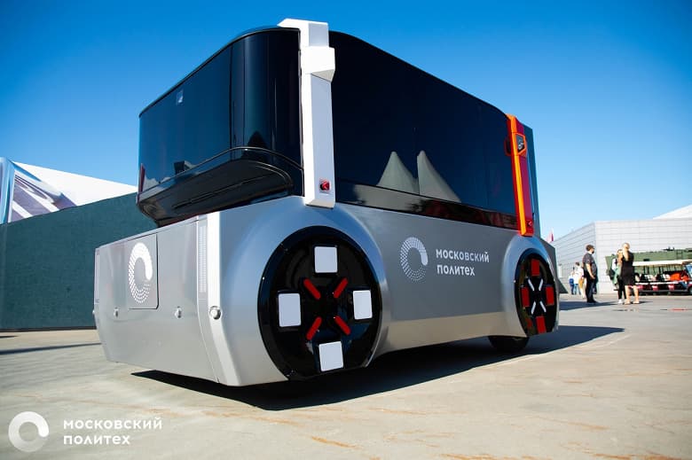 Московский Политех показал прогулочный беспилотник-автобус