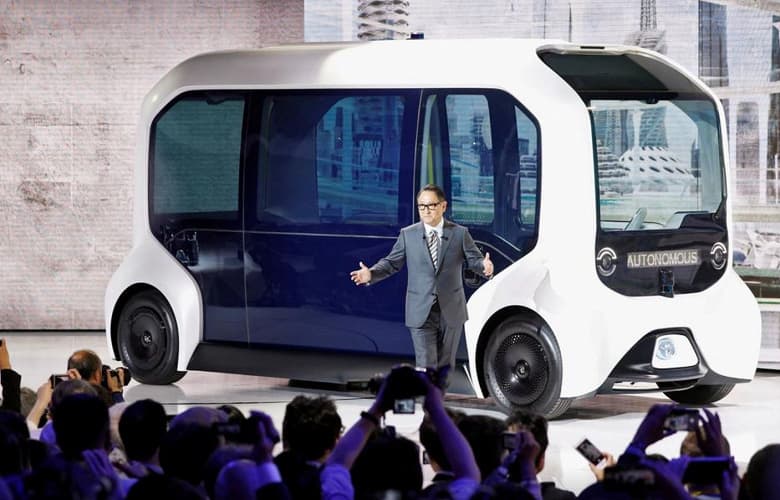 Toyota возобновляет эксплуатацию беспилотных электромобилей в олимпийской деревне