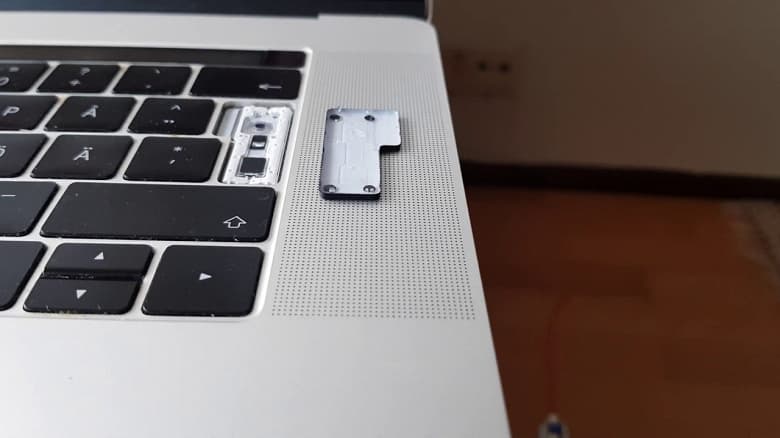 Одна из клавиш MacBook может стать мышкой Одна из клавиш MacBook может стать мышкой