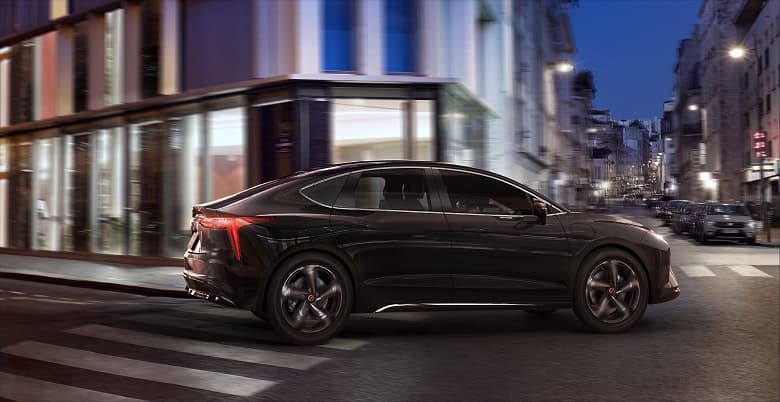 Renault представила электрический Mobilize Limo, который будет предлагаться по подписке