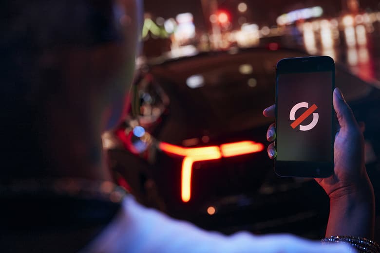 Renault представила электрический Mobilize Limo, который будет предлагаться по подписке