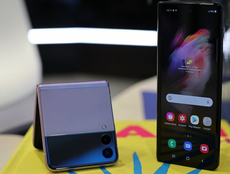 Гибкие смартфоны наконец становятся массовыми: Samsung намерена продать 6,5 млн таких телефонов в этом году