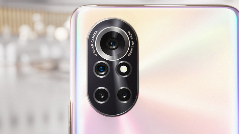 В России стартовали продажи Huawei Nova 8 дешевле, чем в Китае