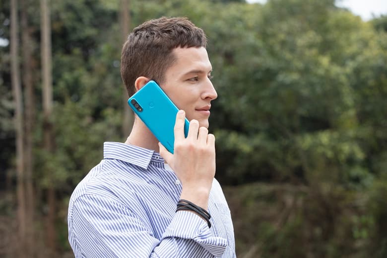 5000 мА·ч дешевле 7 тысяч рублей. Сверхбюджетный Lenovo K13 приехал в Россию