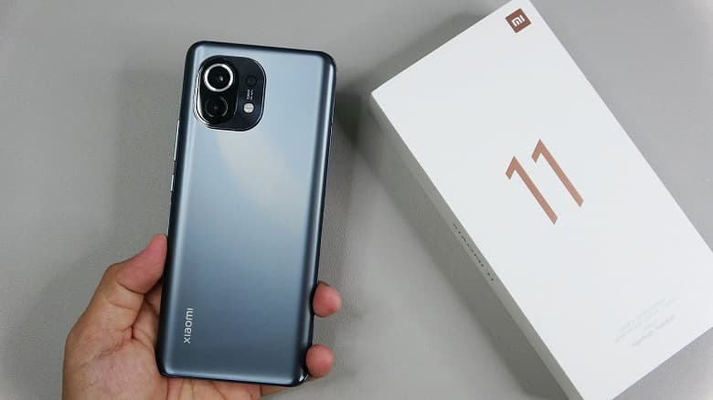 Xiaomi наконец-то отреагировала на жалобы пользователей Xiaomi Mi 11: бесплатная замена и дополнительные полгода гарантии