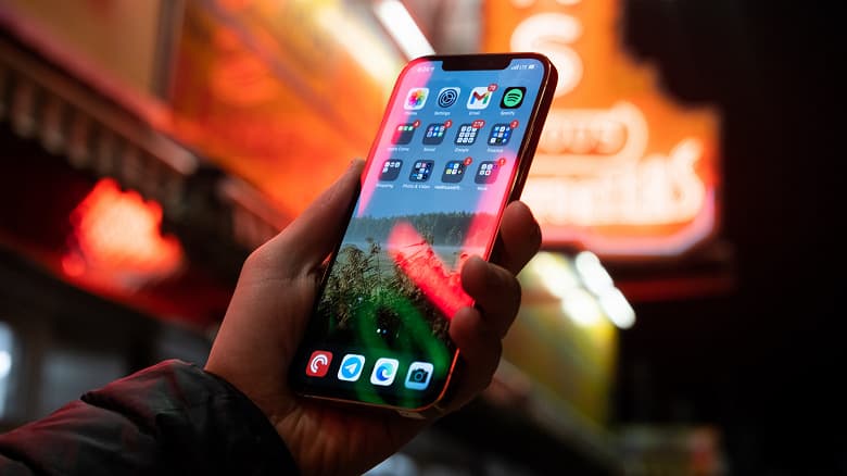 Экран iPhone 12 хуже, чем у Xiaomi Mi 11, но лучше, чем у iPhone 11 Pro Max. Дисплей оценили в DxOMark Экран iPhone 12 хуже, чем у Xiaomi Mi 11, но лучше, чем у iPhone 11 Pro Max. Дисплей оценили в DxOMark