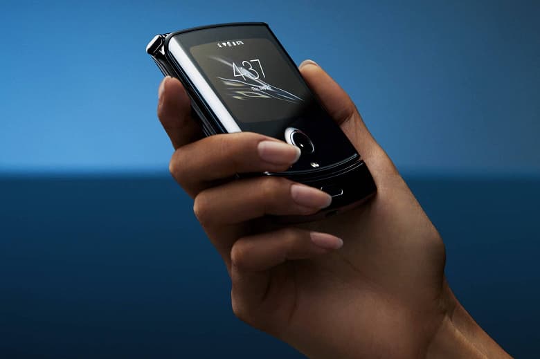Единственная альтернатива Samsung Galaxy Z Flip. Motorola Razr обновили до Android 11