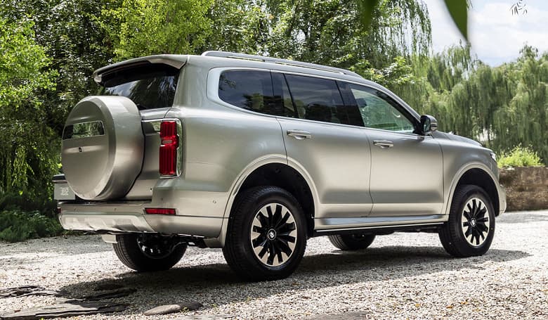 Огромный китайский рамный внедорожник с мягким гибридом и с запланированным выходом в России. Представлен Great Wall Tank 600