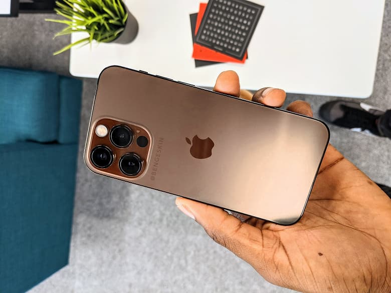 Покупателям iPhone 13 предлагают подарочное устройство в подарок: предварительные заказы уже стартовали в Китае