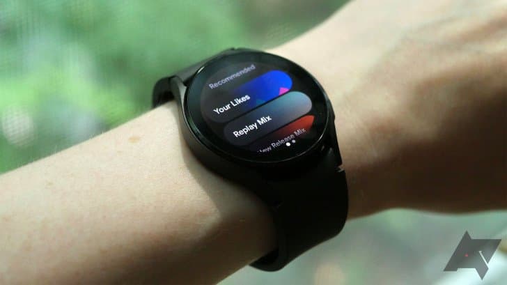 YouTube Music перестал быть эксклюзивом для Samsung Galaxy Watch4