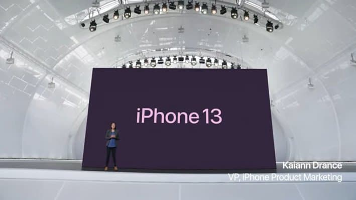 «Люди любят iPhone, и мы делаем iPhone лучше». Apple представила iPhone 13 с лучшей сдвоенной камерой, 128 ГБ флеш-памяти, SoC A15 Bionic и улучшенной автономностью