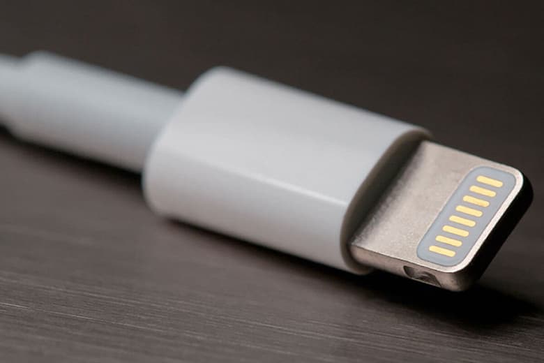 Даже после принятия нового закона об обязательном разъёме USB-C компания Apple сможет выпускать iPhone с Lightning ещё 2-3 года