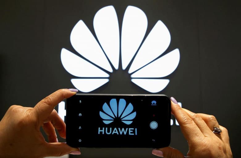 Выручка Huawei от смартфонов в 2021 году упадет как минимум на 30-40 млрд долларов