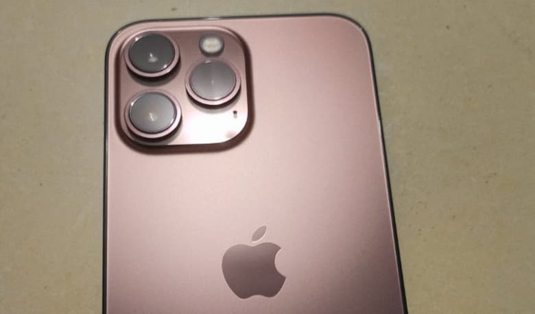 Все цвета и варианты памяти iPhone 13: свежая информация из онлайнового магазина