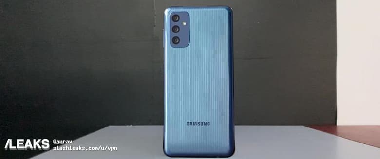 5000 мА•ч, Super AMOLED Plus 120 Гц, ISOCELL GW3. Samsung Galaxy M52 5G распаковали и впервые показали в работе до анонса
