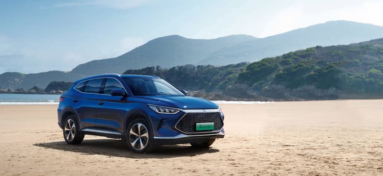 Полный привод, запас хода до 1245 км и силовая установка мощностью 500 л.с. Представлен гибридный кроссовер BYD Song PLUS DM-i Полный привод, запас хода до 1245 км и силовая установка мощностью 500 л.с. Представлен гибридный кроссовер BYD Song PLUS DM-i