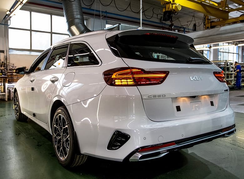 В Калининграде стартовало производство нового Kia Ceed, менее мощного по сравнению с Европой