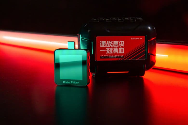 Xiaomi анонсировала необычный аксессуар для Redmi Note 11. Он позволяет следить за сверхбыстрой зарядкой смартфона