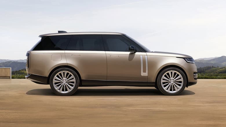 523 л.с., разгон от 0 до 100 км/ч до 4,4 с, экран с обратной связью, полный привод, адаптивный круиз-контроль. Представлен большой и напичканный новыми технологиями внедорожник Range Rover 2022