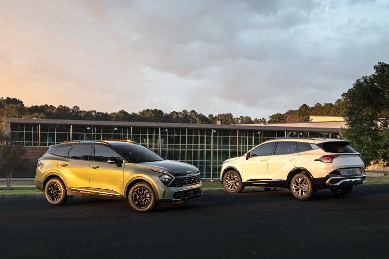 Представлен ещё один новый Kia Sportage 2022 с большим кузовом, другим двигателем, вентиляцией сидений и прочими опциями. Такие автомобили будут продаваться в США Представлен ещё один новый Kia Sportage 2022 с большим кузовом, другим двигателем, вентиляцией сидений и прочими опциями. Такие автомобили будут продаваться в США