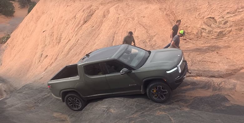 Первый серийный электропикап прошёл «Врата Ада», что под силу далеко не всем модифицированным внедорожникам