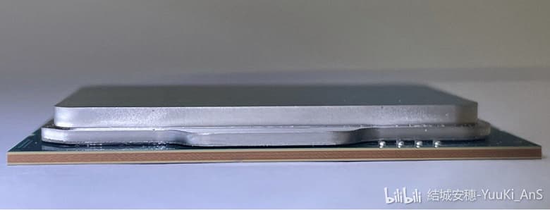 Флагманский 16-ядерный Intel Core i9-12900K позирует на качественных фото за месяц до анонса