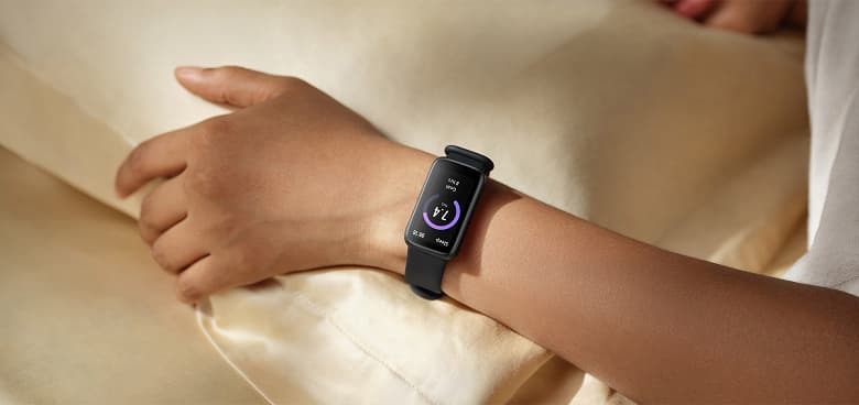 Огромный AMOLED, ЧСС и SpO2, более 110 режимов тренировок и 14 дней автономной работы. Представлен Redmi Smart Band Pro, младший брат Redmi Watch 2