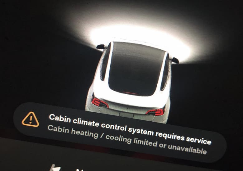 Владельцы Tesla Model 3 и Model Y массово замерзают: Илон Маск дал официальный комментарий